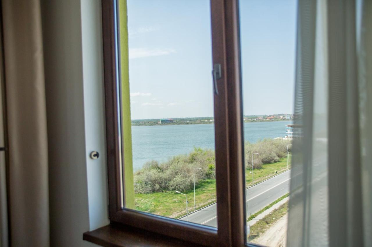 Bella Vista Summerland Mamaia Buitenkant foto
