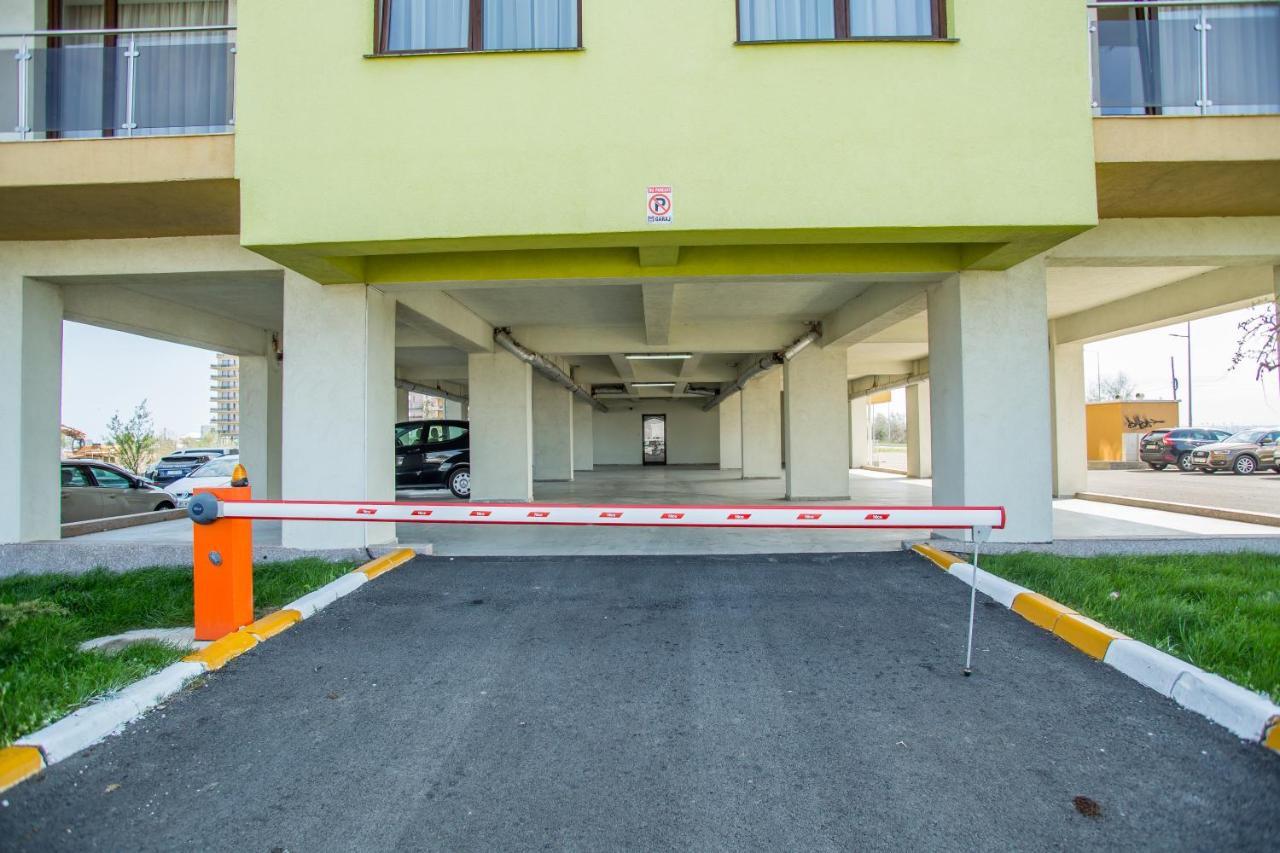 Bella Vista Summerland Mamaia Buitenkant foto