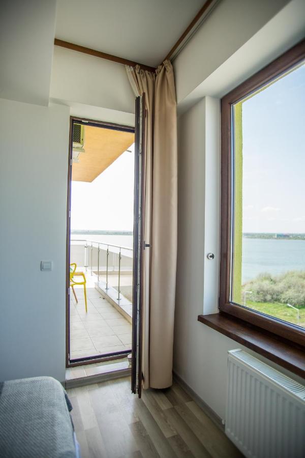 Bella Vista Summerland Mamaia Buitenkant foto