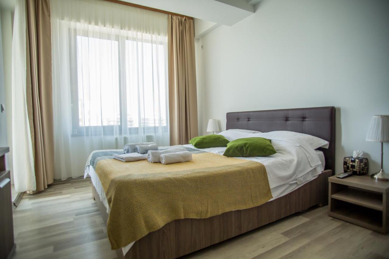 Bella Vista Summerland Mamaia Buitenkant foto