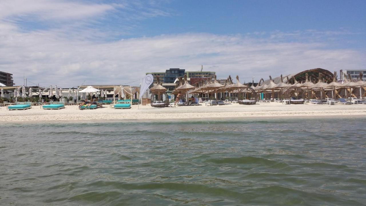 Bella Vista Summerland Mamaia Buitenkant foto