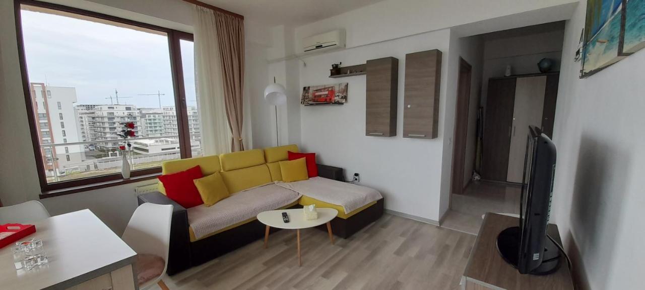 Bella Vista Summerland Mamaia Buitenkant foto