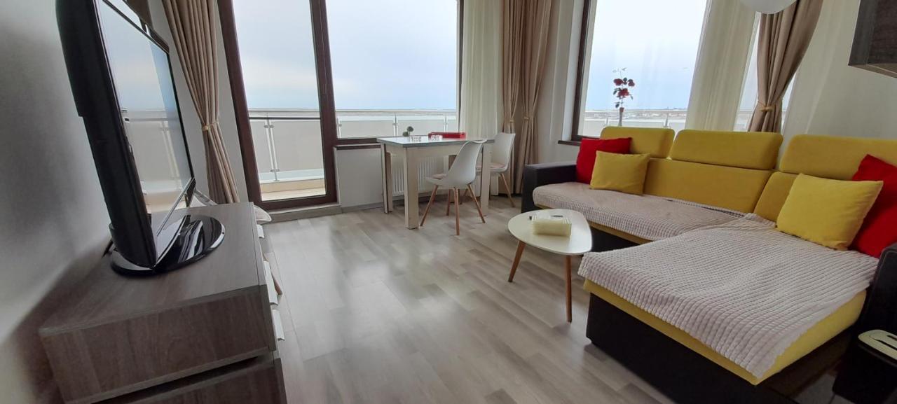 Bella Vista Summerland Mamaia Buitenkant foto