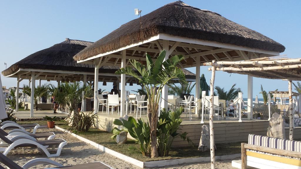 Bella Vista Summerland Mamaia Buitenkant foto
