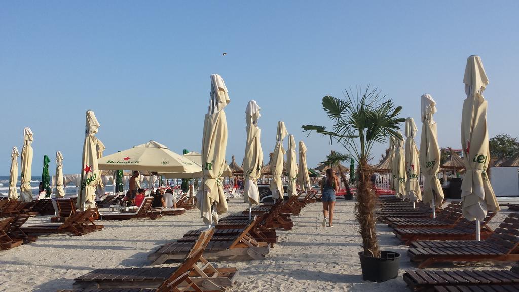 Bella Vista Summerland Mamaia Buitenkant foto